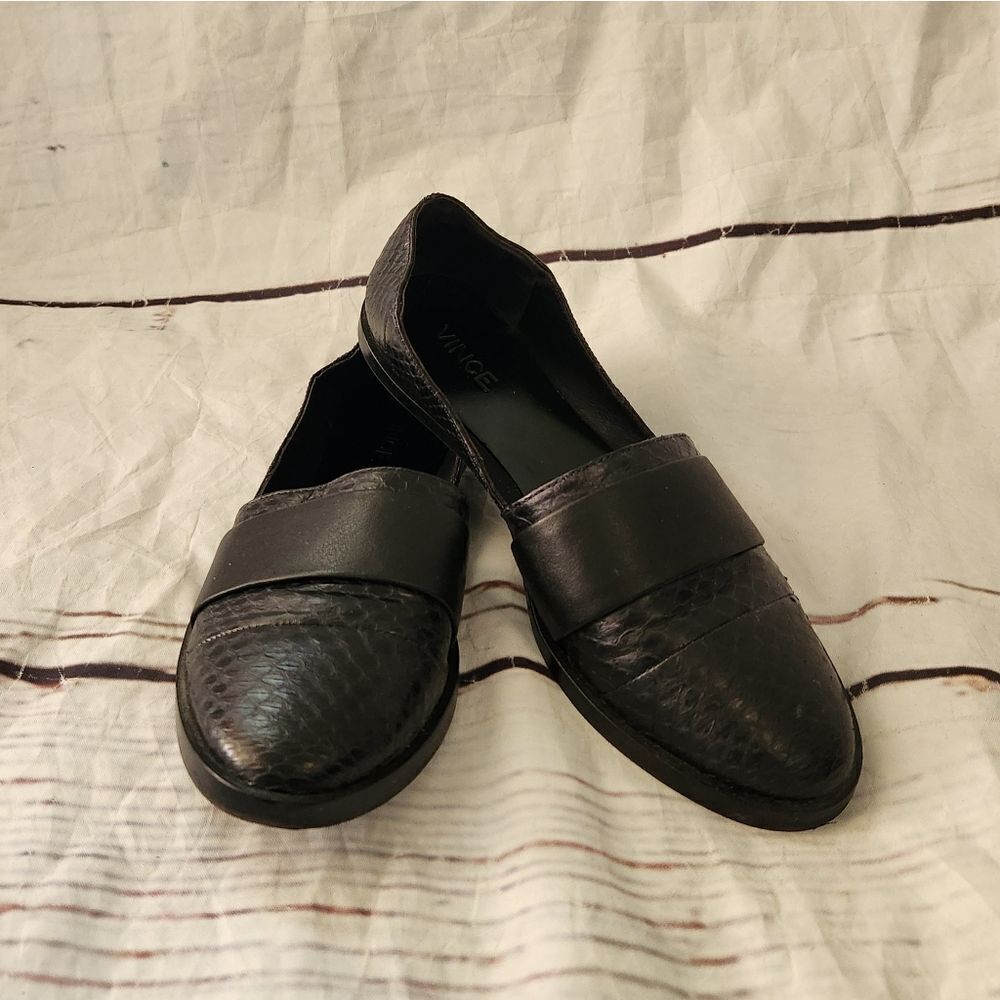 Vince Reptile Embossed Leather Loafers Size 6